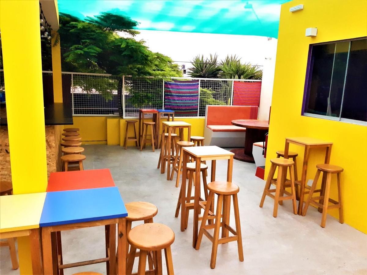 Happy Tree Hostel Peru リマ エクステリア 写真